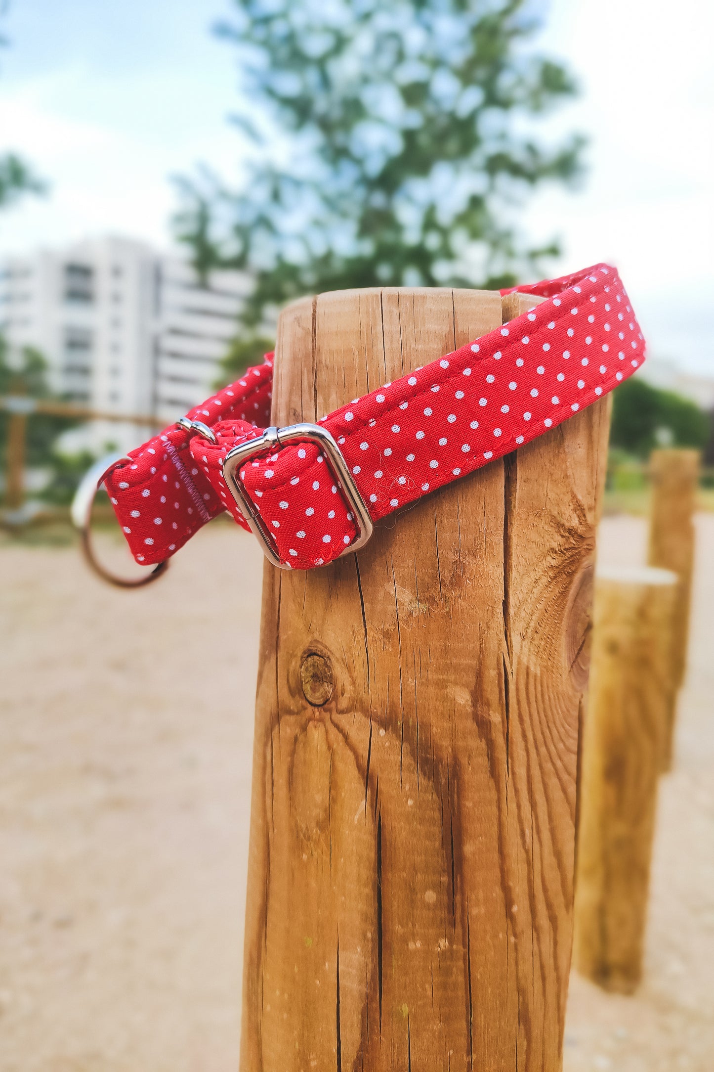 Collar Pink Dots